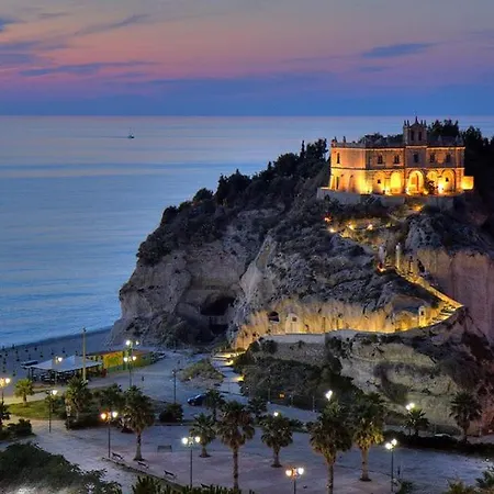 ゲストハウス Chopin ,calabria,coccorino,provincia Vibo Valentia Coccorino